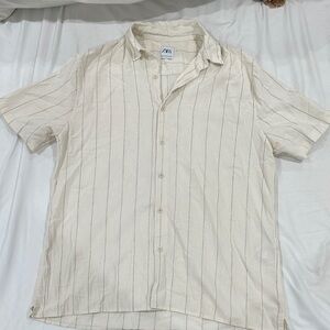 Zara Cream Short-Sleeve Button-Down Shirt with Thin Navy Stripes
